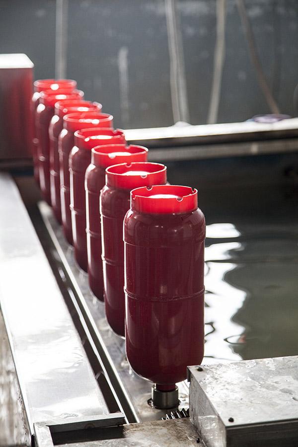 Nh&agrave; m&aacute;y b&aacute;n trực tiếp b&igrave;nh chữa ch&aacute;y bột kh&ocirc; 4kg được chứng nhận BSI EN3 8